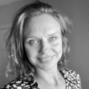 Yogawald Teacher Jana